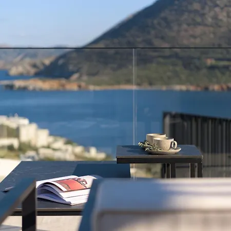 Cueva Villas, With Pool, Seaviews & Close To Sea, By Thinkvilla