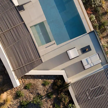 Cueva Villas, With Pool, Seaviews & Close To Sea, By Thinkvilla *